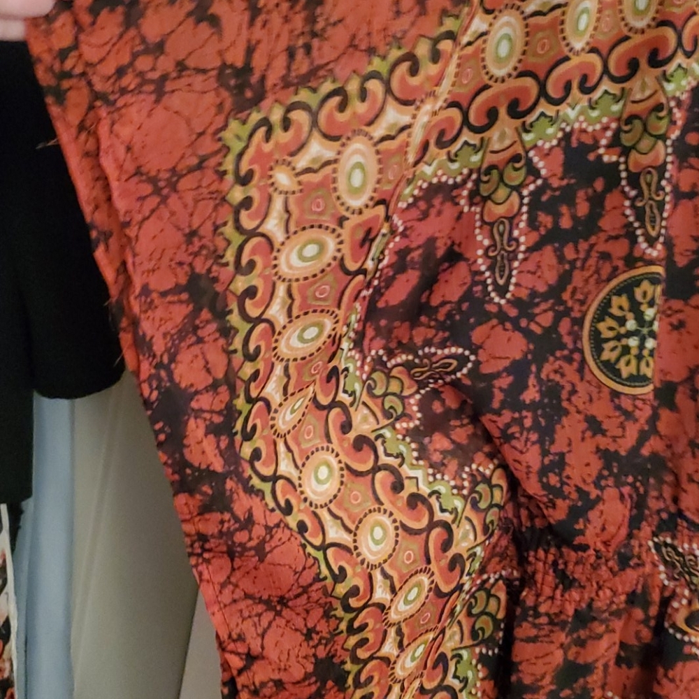 Speed Control patterned Dress - Picture 5 of 8